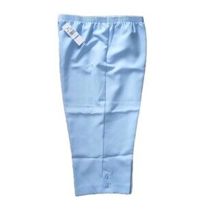 NWT ALFRED DUNNER Womens 18 Pockets Elastic Waist Pull-On Capris Light Blue